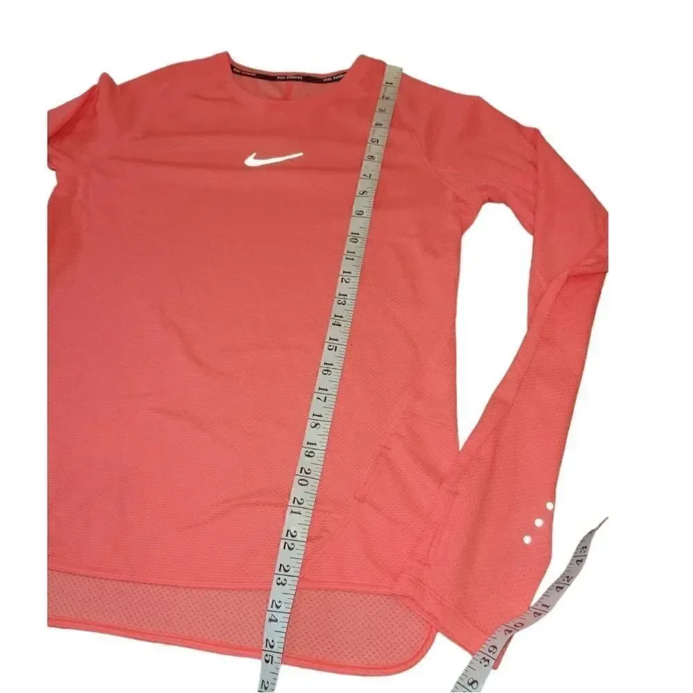 NWOT Nike AeroReact Women's Running long sleeve shirt M